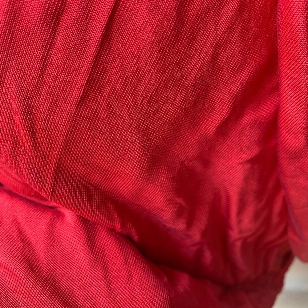 Red silk blouse - Picture 2 of 3